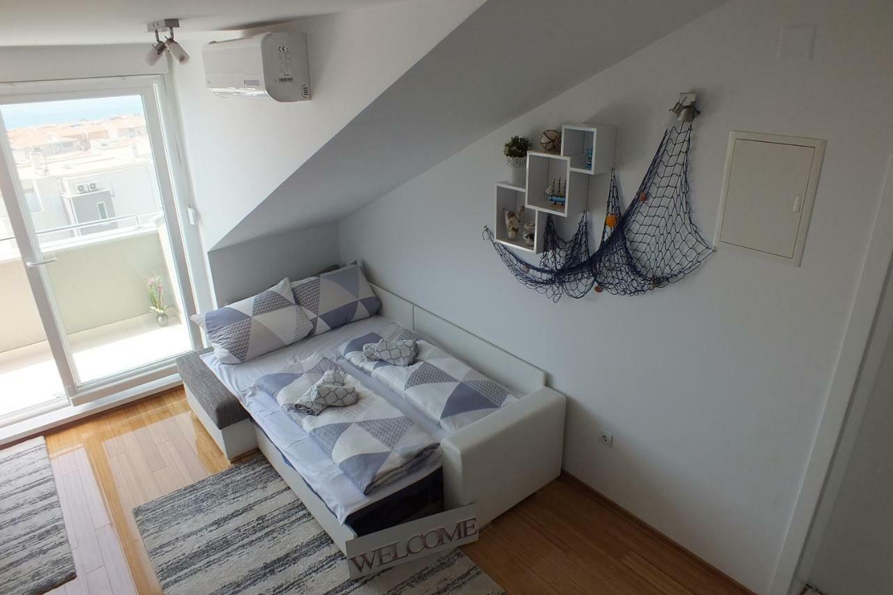 Apartment Silvija ノヴァリャ エクステリア 写真