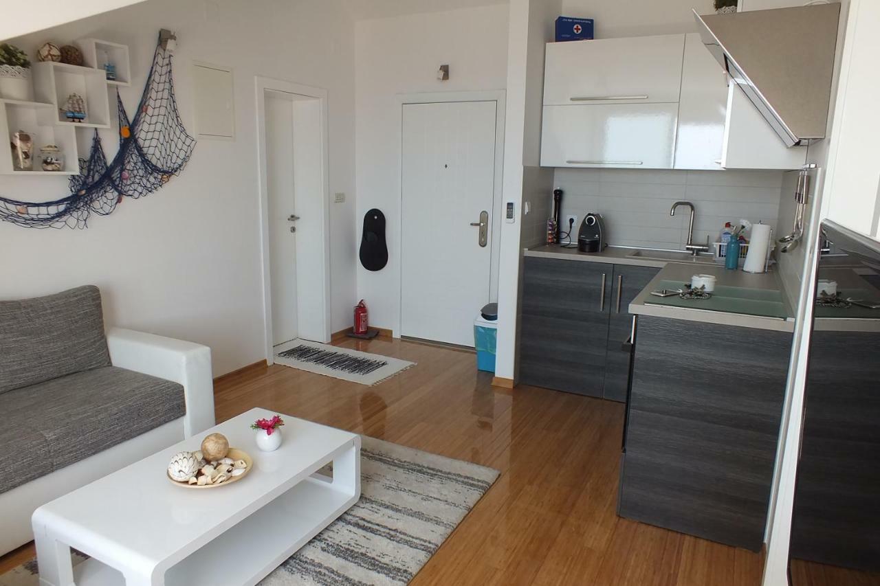 Apartment Silvija ノヴァリャ エクステリア 写真