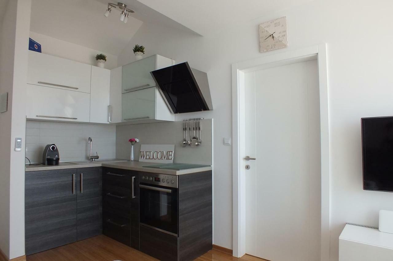 Apartment Silvija ノヴァリャ エクステリア 写真